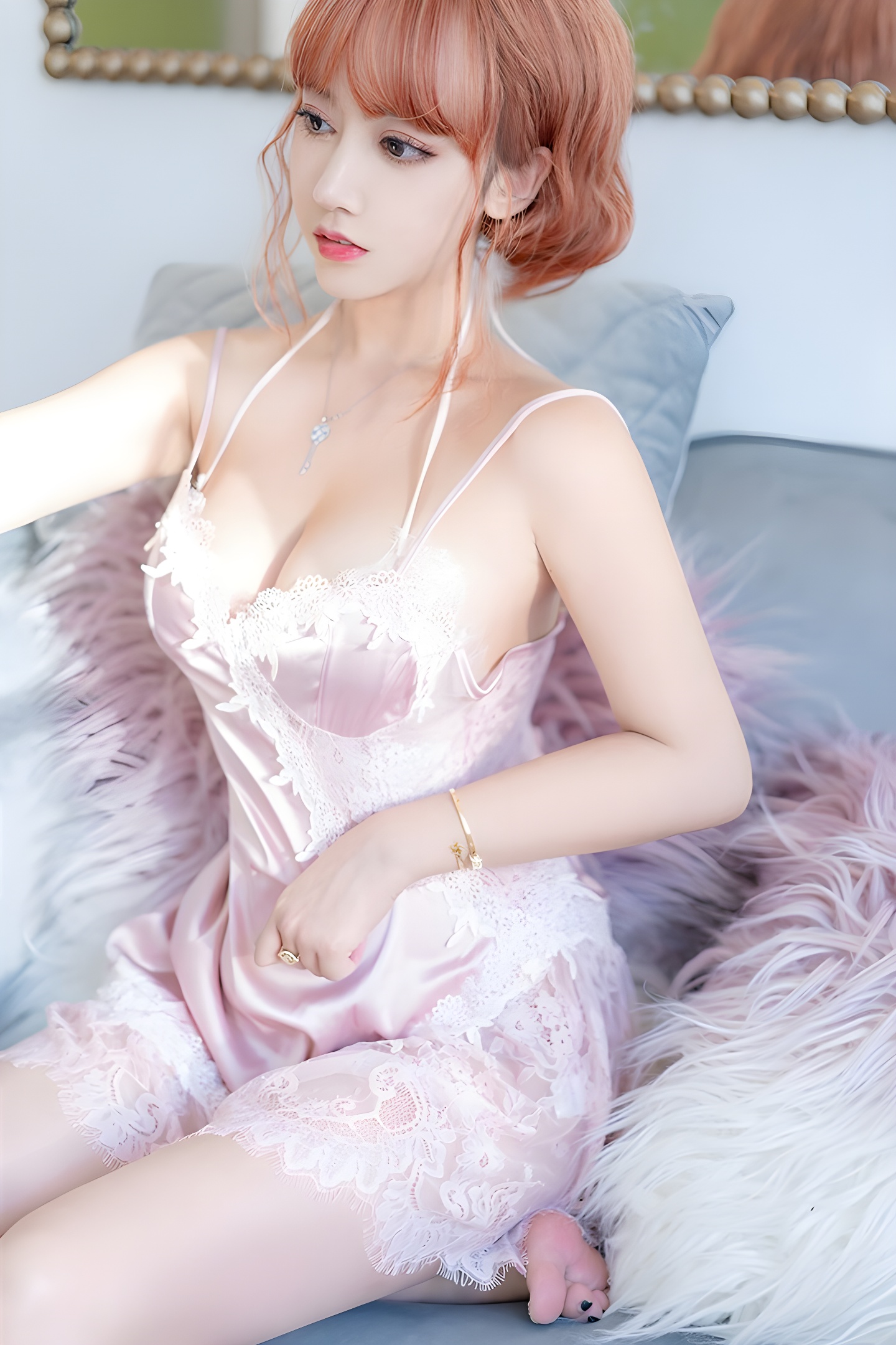 梦幻睡娘米线线：酥胸美臀的极致诱惑