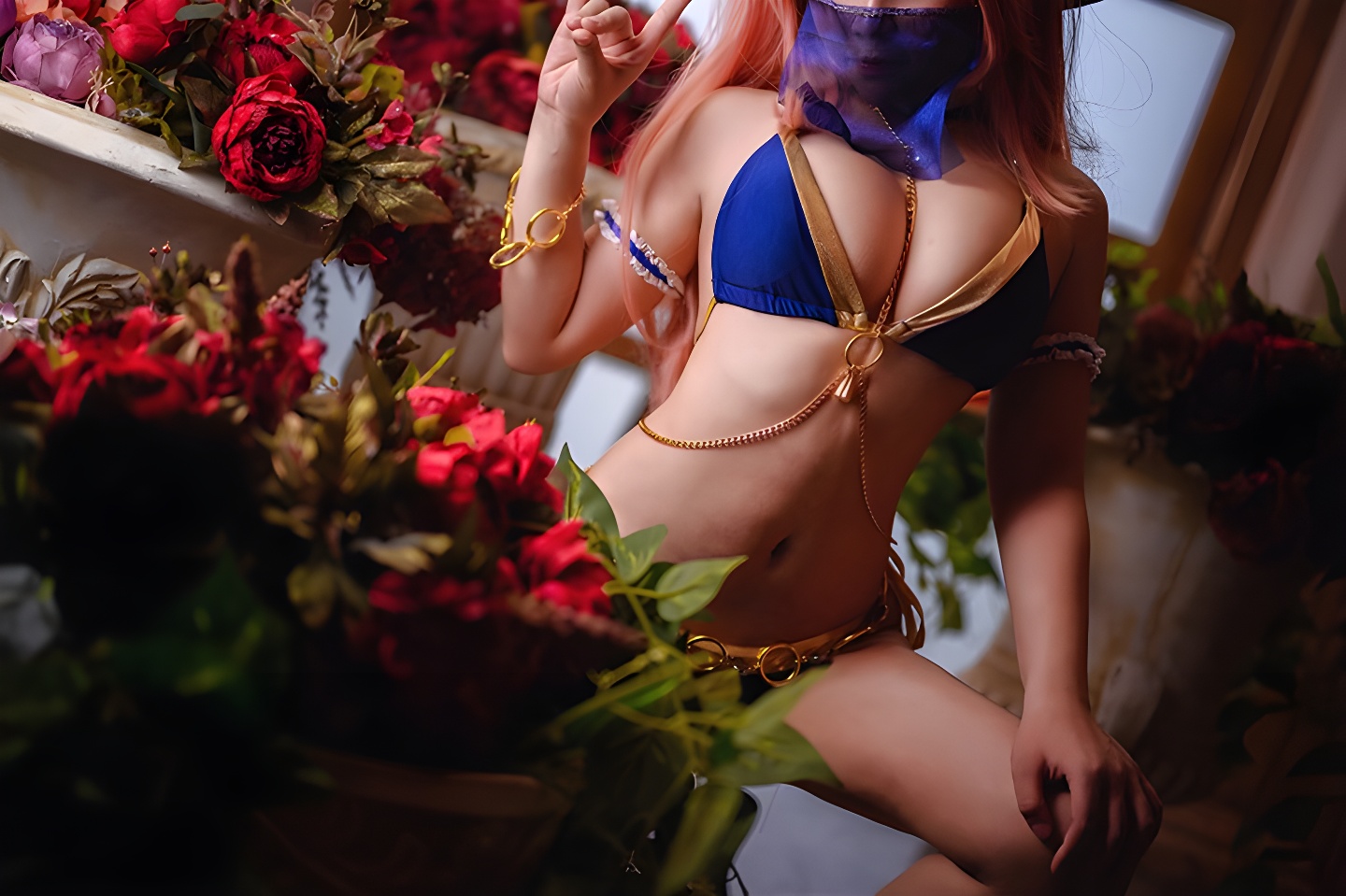 探索极品狐妖与莫子傲的奇幻世界：美乳与魅力的视觉盛宴