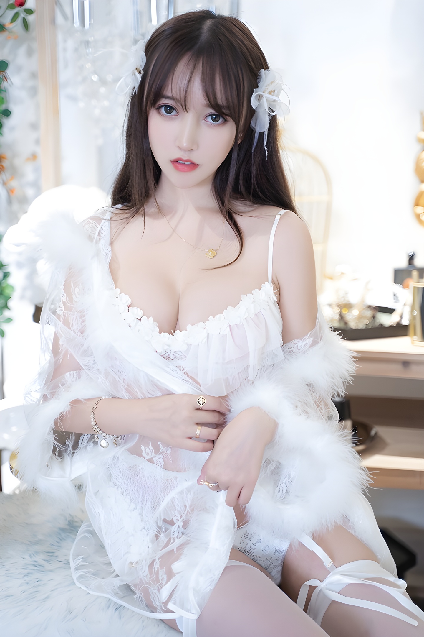 蜜汁少女米线线梦幻睡衣写真，尽显优雅身材曲线