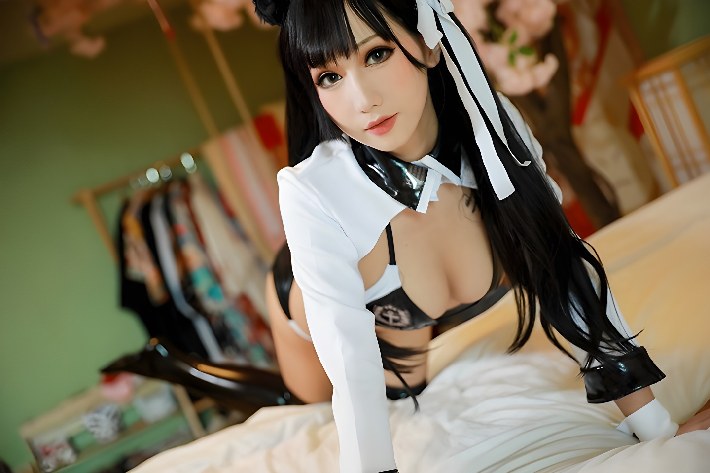 夺命狐妖柏原睛：漆皮内衣性感写真集