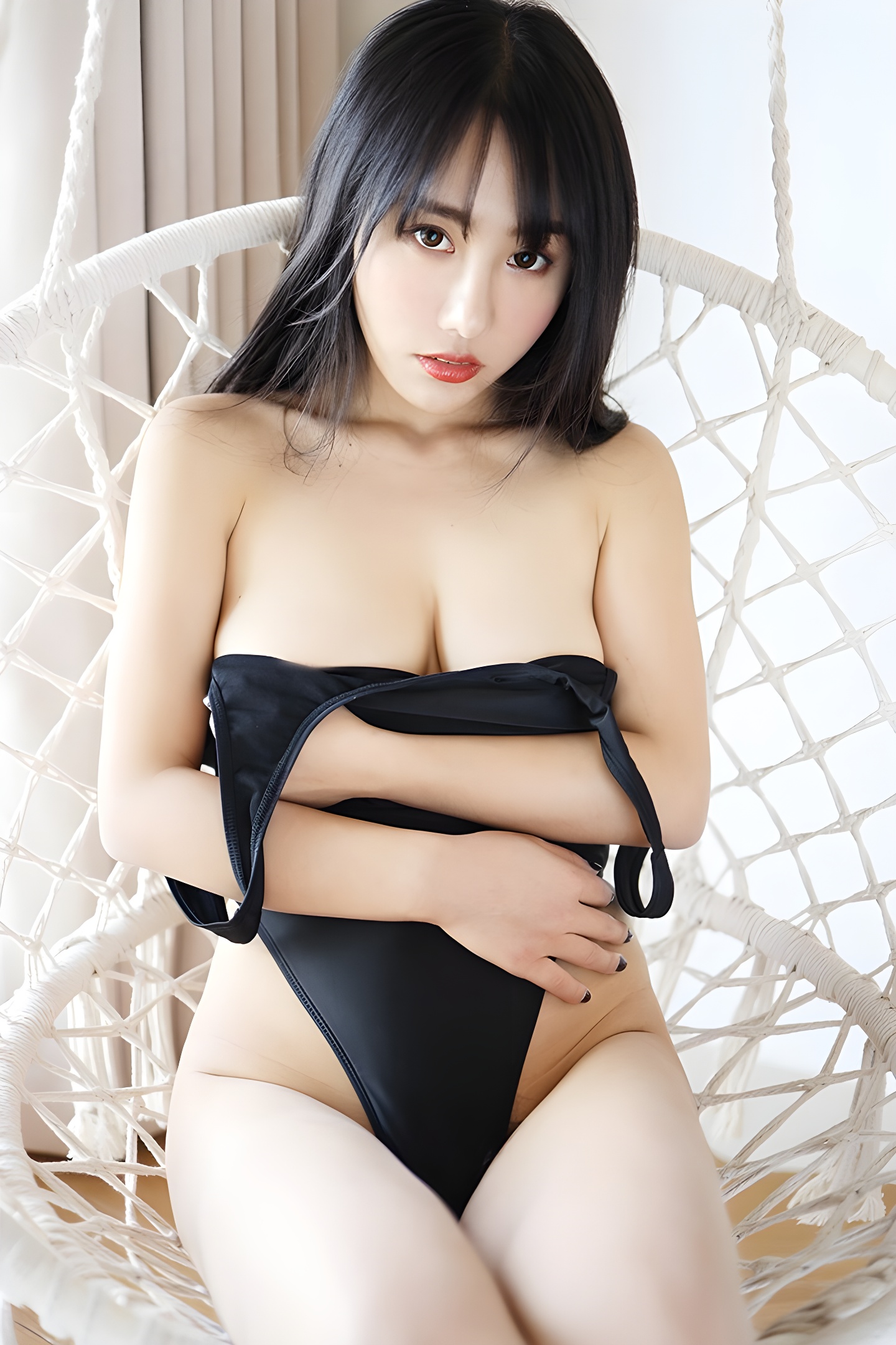 奶香尤物陈茜妮牧场大片：性感比基尼挤奶play视觉盛宴